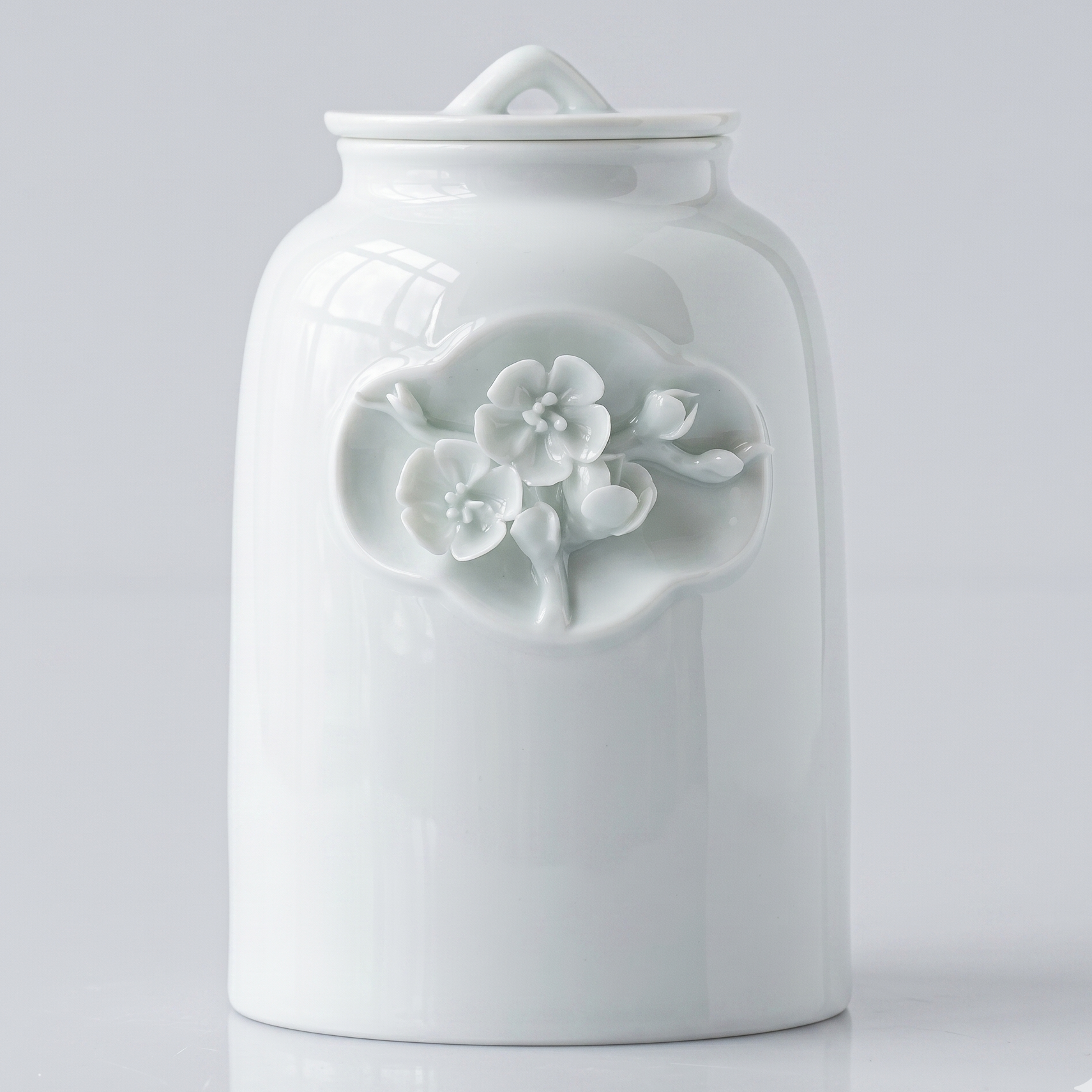 Elegant white cloud blue ceramic porcelain large 1.3 liter animal pet urn with floral design