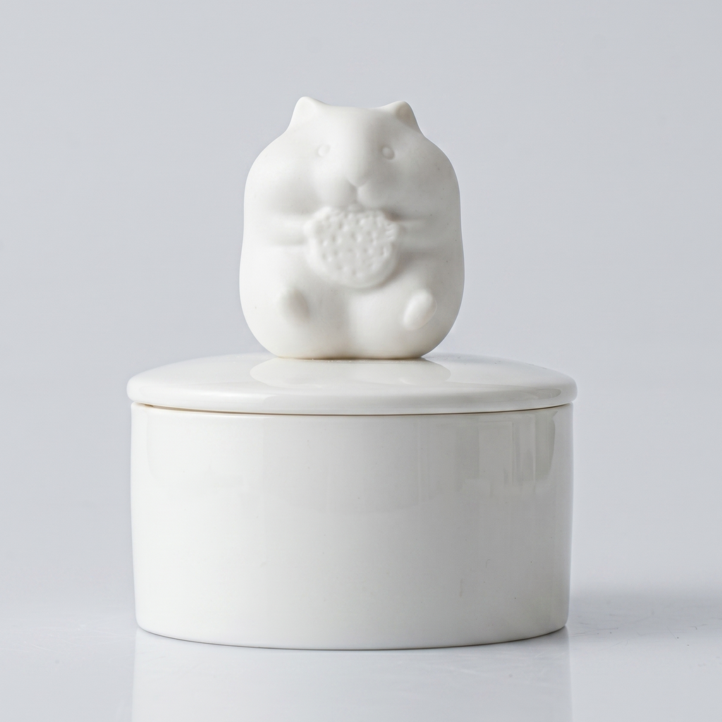 Beautiful small Amberra ceramic porcelain white urn to store the ashes of your hamster, mouse or rat and keep the memory alive